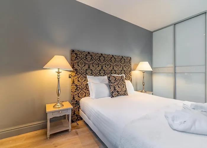 Superbe De 2 Au Coeur Du Quartier Gambetta Bordeaux